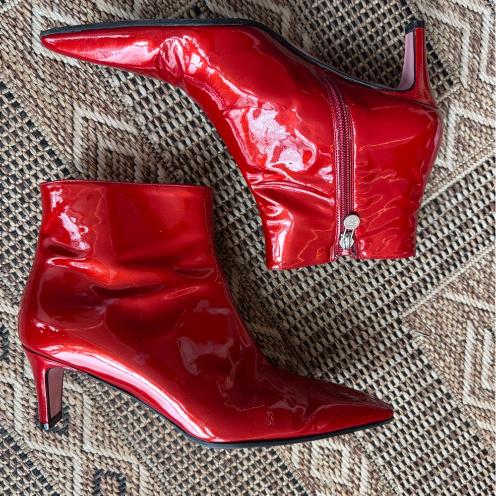 ESCADA Cherry Red Patent Leather Ankle Boots Kitten Heel Size 38 (7.5)